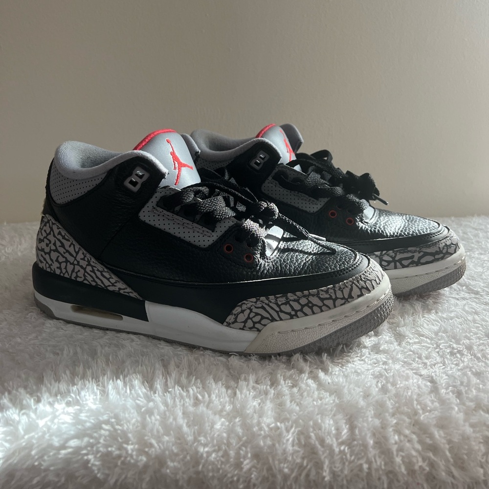Black Jordan Cement 3 size 6Y